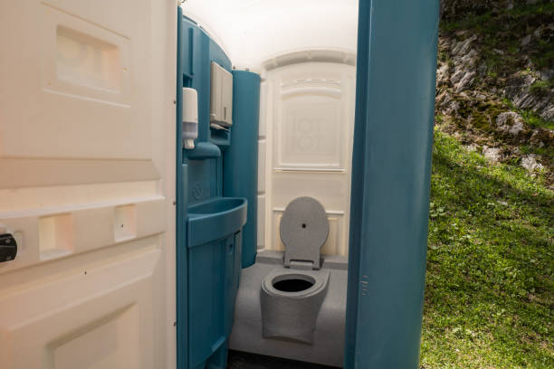 Best Portable restroom solutions  in Fredonia, WI
